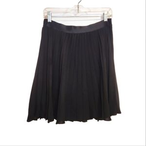 Express Black Pleated Flare Skater Mini Skirt Medium